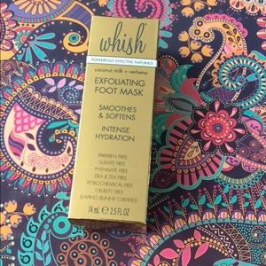 Exfoliating foot mask